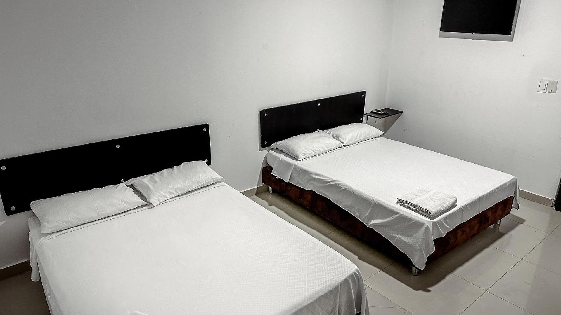 Bazurto Plaza Hotel *