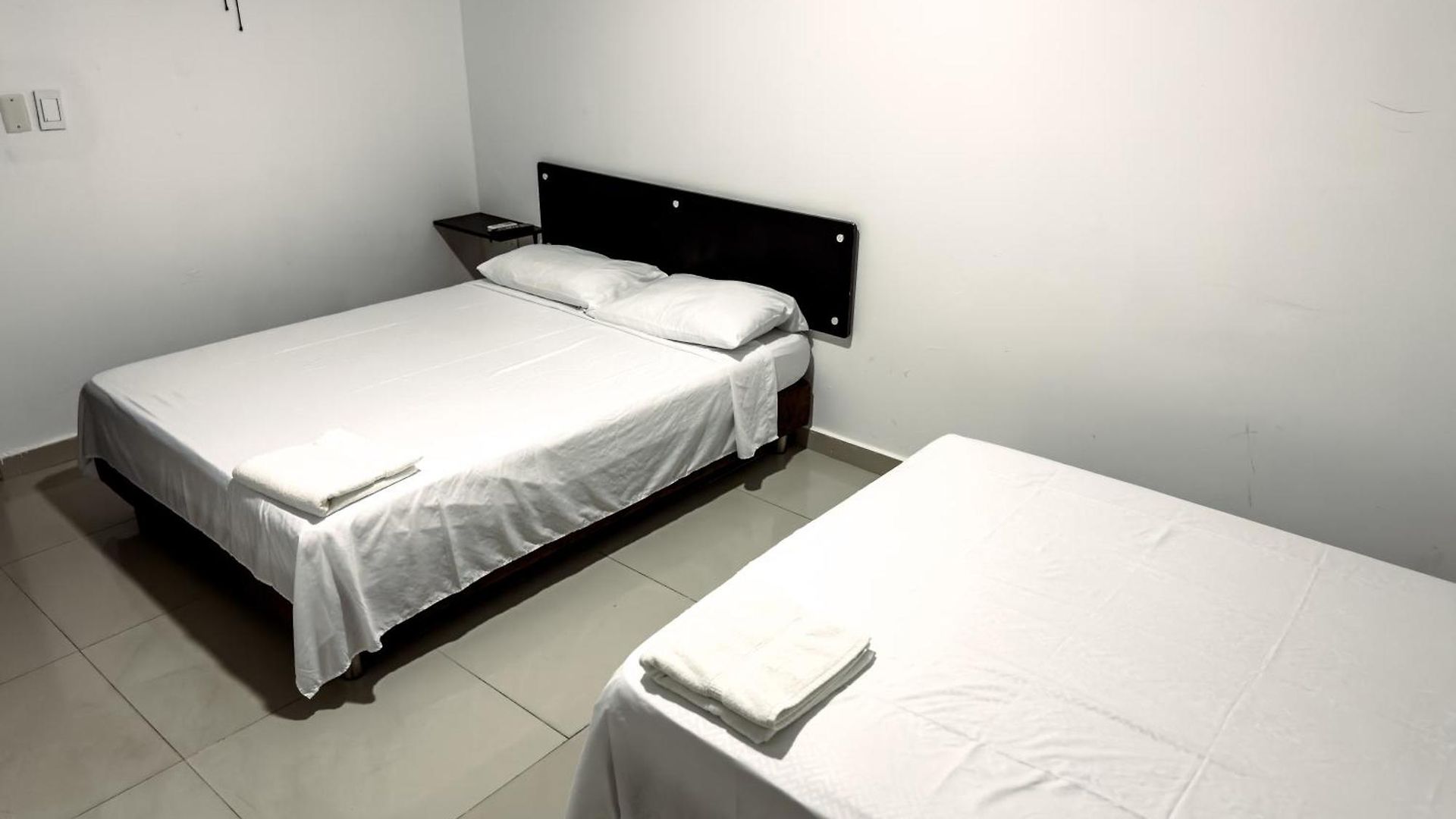 Bazurto Plaza Hotel *