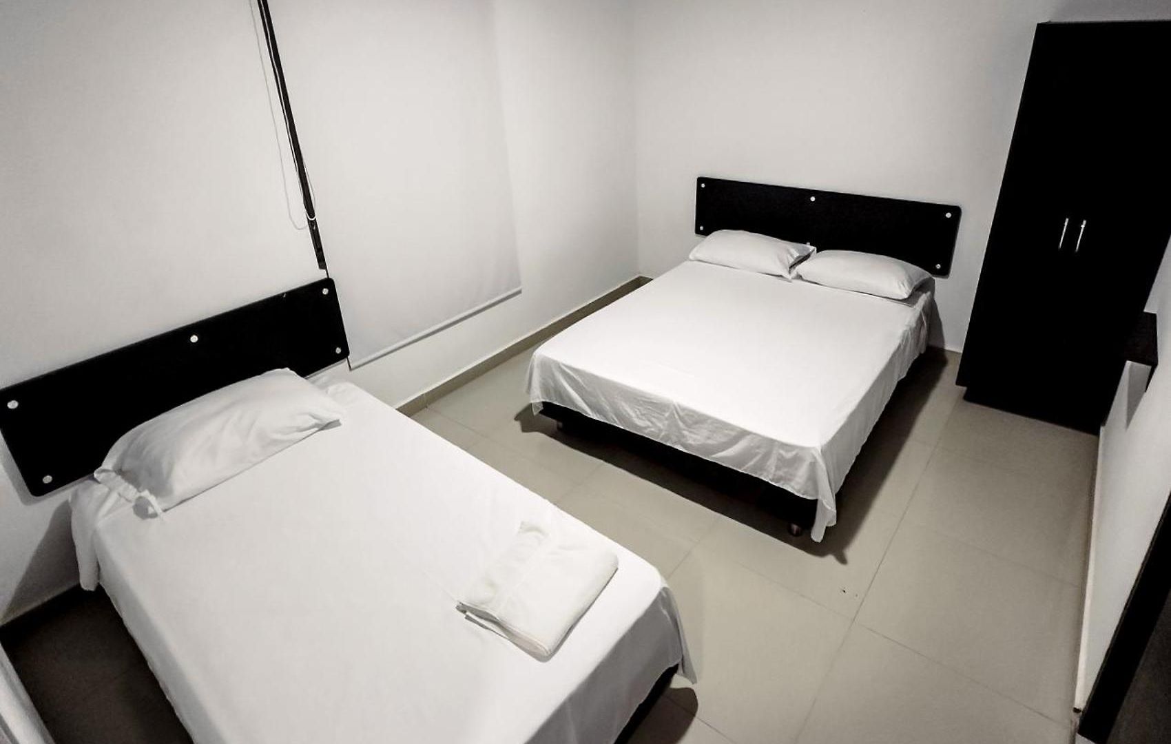 Bazurto Plaza Hotel *