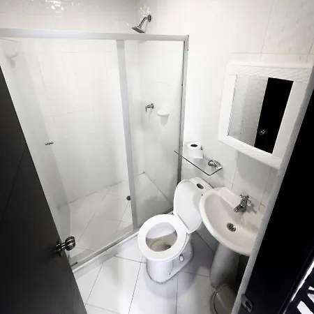 Hotel Bazurto Plaza *