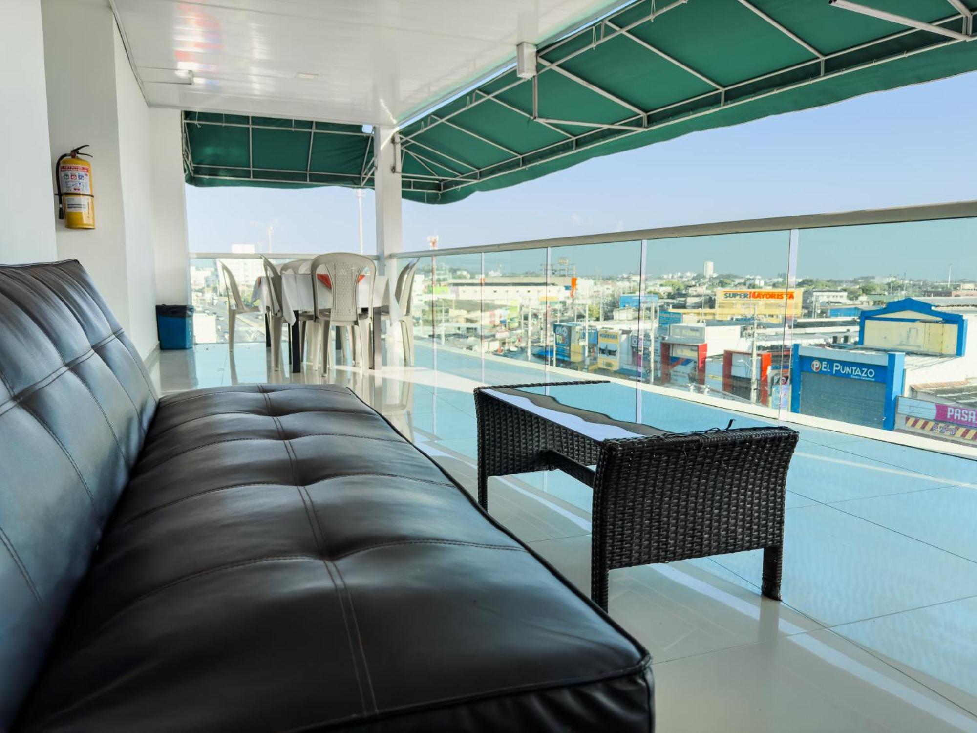 Hotel Bazurto Plaza *