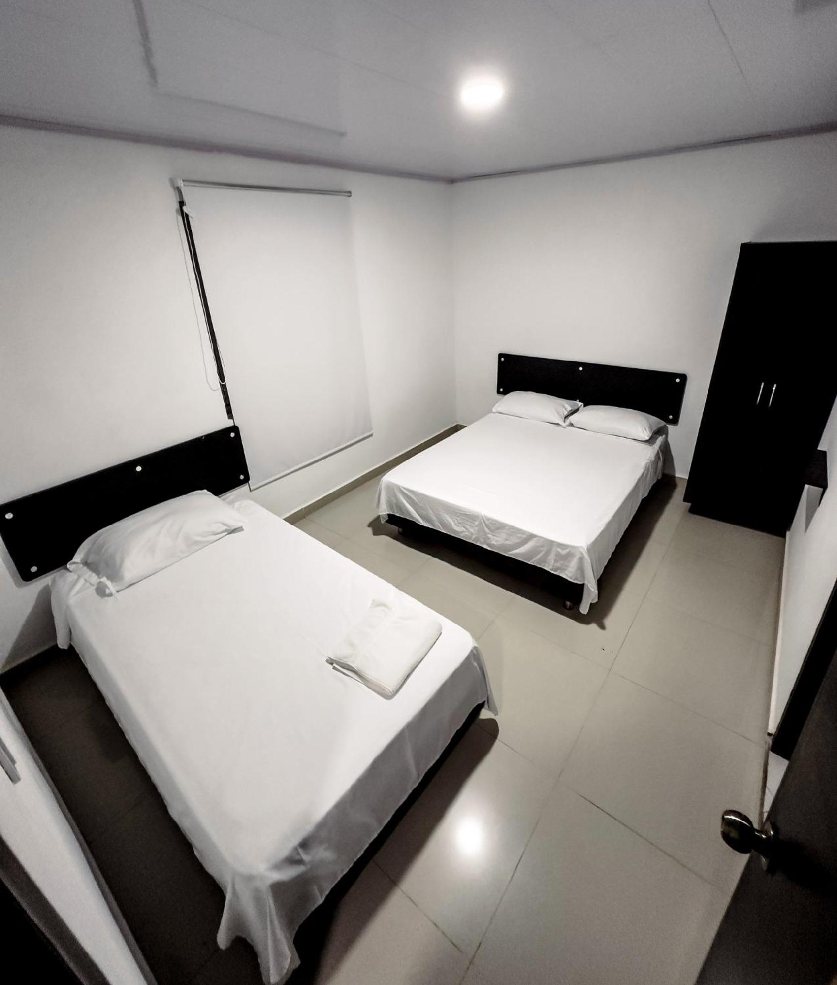 Bazurto Plaza Hotel *